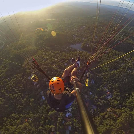 Voo solo de parapente